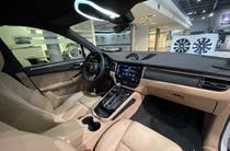 Porsche Macan Base