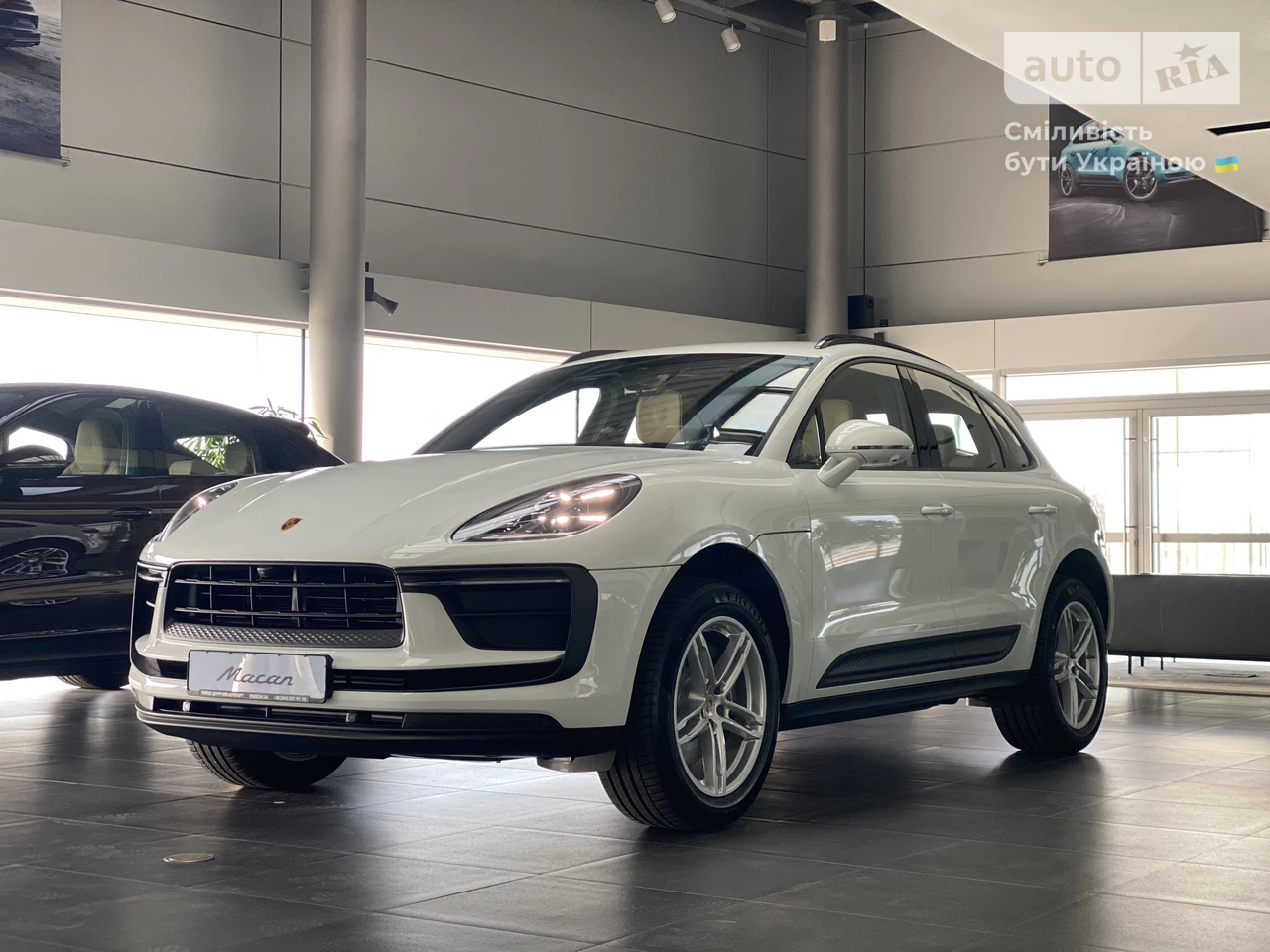 Porsche Macan Base