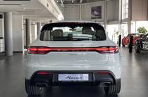 Porsche Macan Base