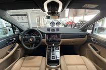 Porsche Macan Base