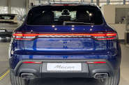 Porsche Macan Base