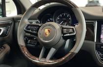 Porsche Macan Base