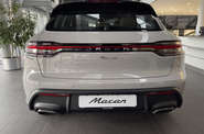 Porsche Macan Base