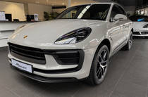 Porsche Macan Base