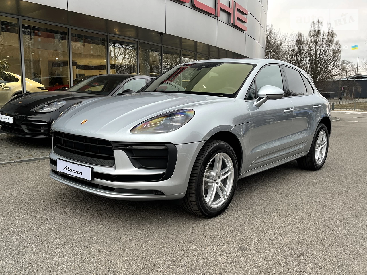 Porsche Macan Base