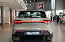 Porsche Macan Base