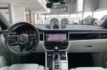 Porsche Macan Base