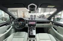 Porsche Macan Base