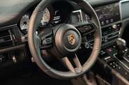 Porsche Macan Base