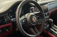 Porsche Macan Base