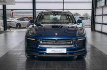 Porsche Macan Base