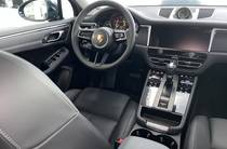 Porsche Macan Base