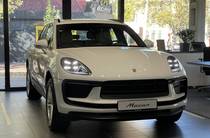 Porsche Macan Base