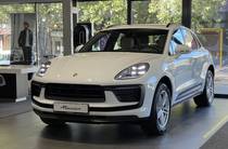 Porsche Macan Base