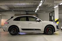 Porsche Macan Base