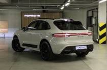 Porsche Macan Base