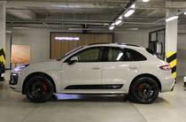 Porsche Macan Base