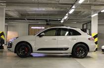 Porsche Macan Base