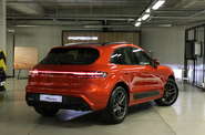 Porsche Macan Base