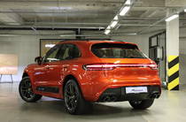 Porsche Macan Base