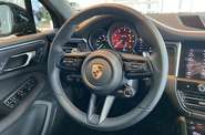 Porsche Macan Base