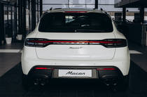 Porsche Macan Base