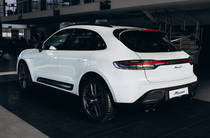 Porsche Macan Base