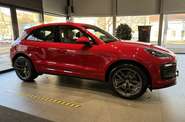 Porsche Macan Base