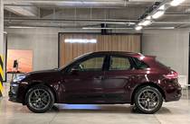 Porsche Macan Base