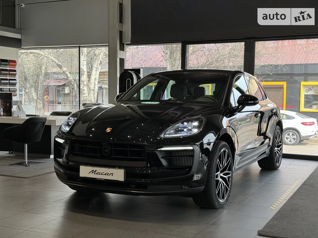 Porsche Macan Base