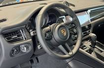 Porsche Macan Base