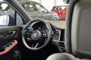 Porsche Macan Base