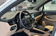 Porsche Macan Base