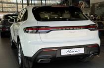 Porsche Macan Base