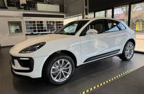 Porsche Macan Base