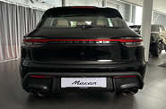 Porsche Macan Base