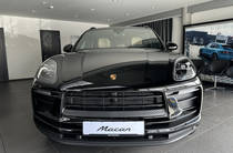 Porsche Macan Base