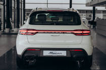 Porsche Macan Base