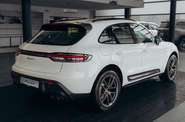 Porsche Macan Base