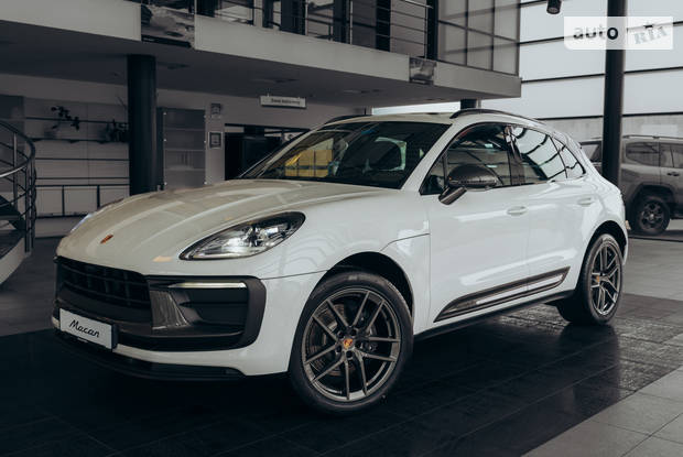 Porsche Macan Base