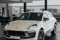 Porsche Macan Base