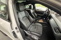 Porsche Macan Base