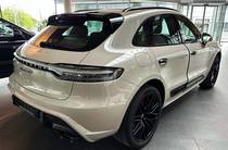 Porsche Macan Base