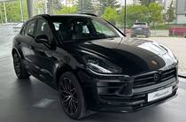 Porsche Macan Base