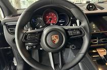 Porsche Macan Base