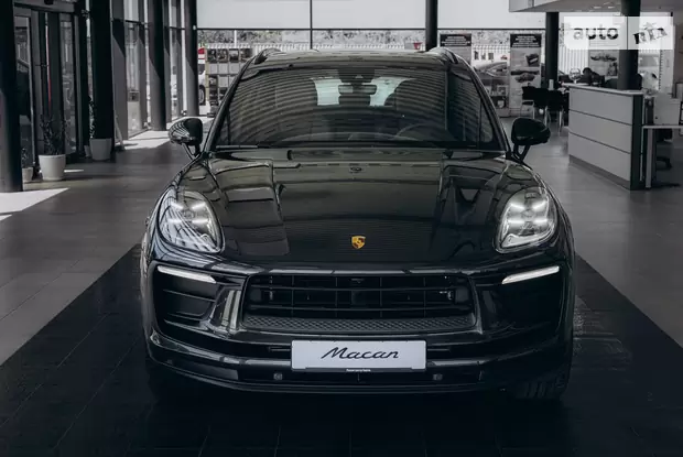 Porsche Macan Base