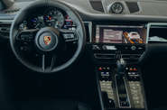 Porsche Macan Base