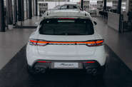 Porsche Macan Base