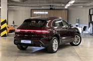 Porsche Macan Base