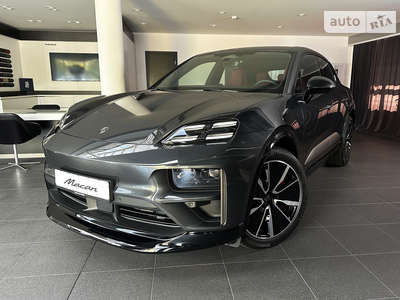Porsche Macan Base Turbo 100 kWh (639 к.с.)